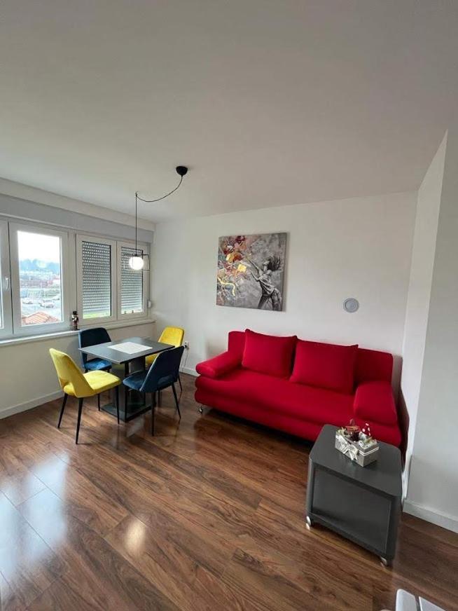 Apartamento Four Pearls Karlovac Exterior foto